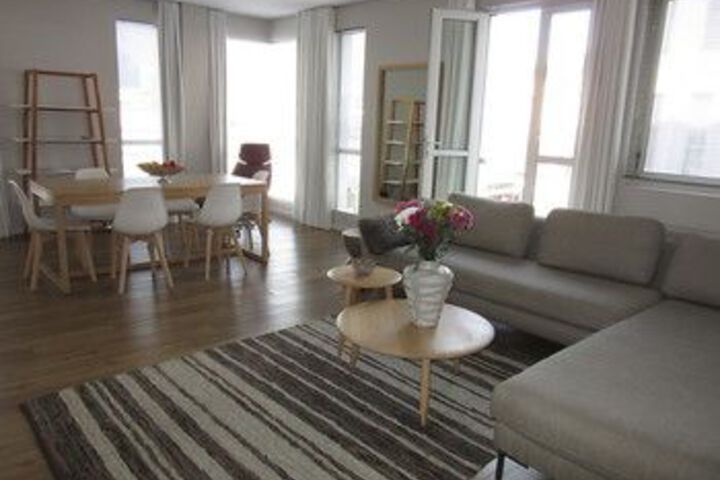 Room 44 of 60