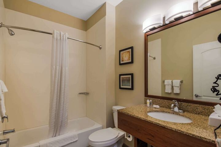 2 Queen Beds Efficiency (7 of 23)