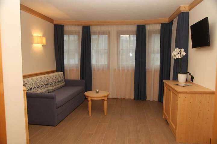 Room 16 of 54