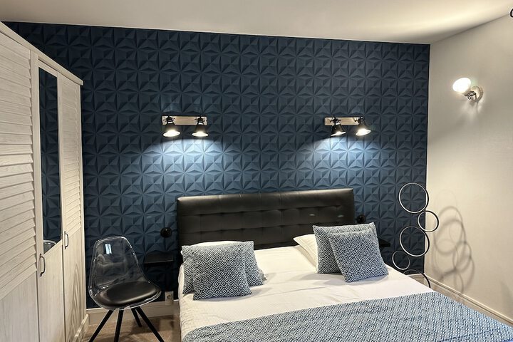 Room 14 of 35