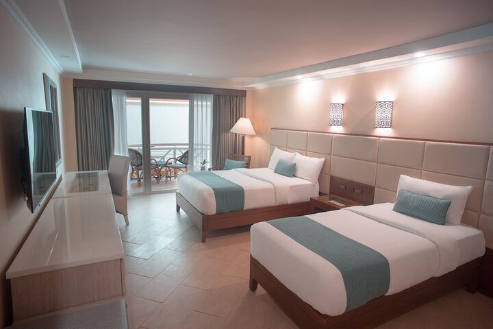 Room 21 of 151