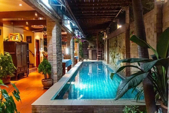 Pool 35 of 49