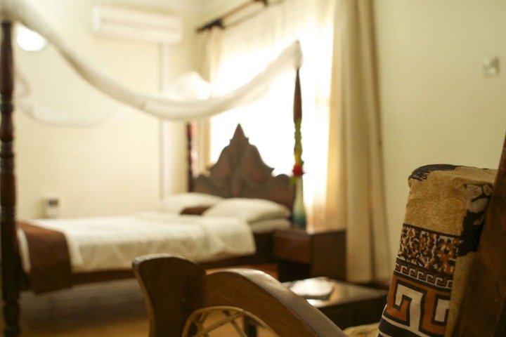 Room 4 of 55