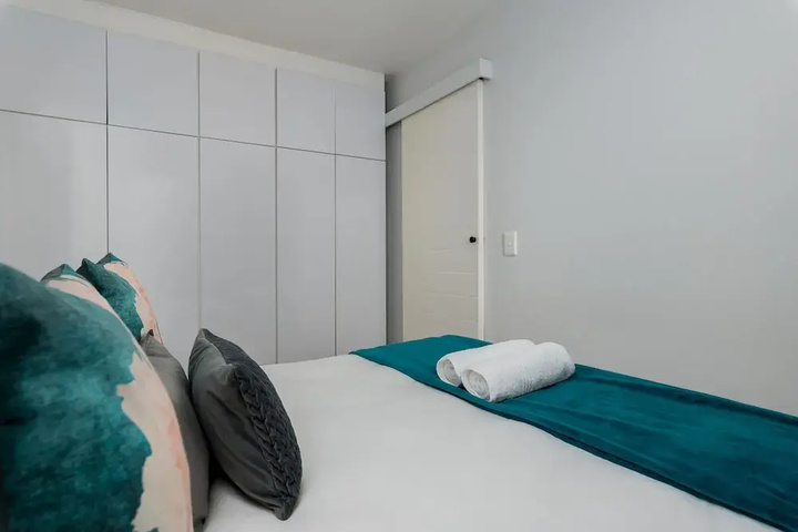 Room 2 of 11