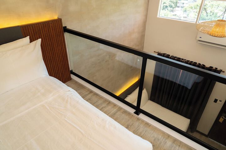 Room 15 of 63