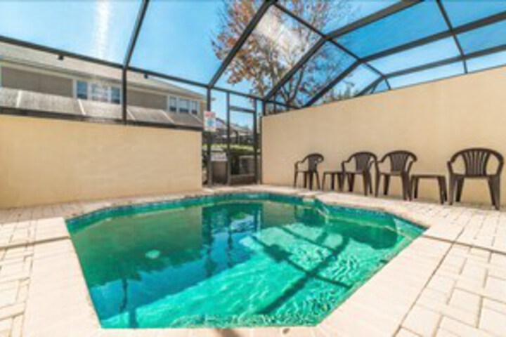 Pool 17 of 35