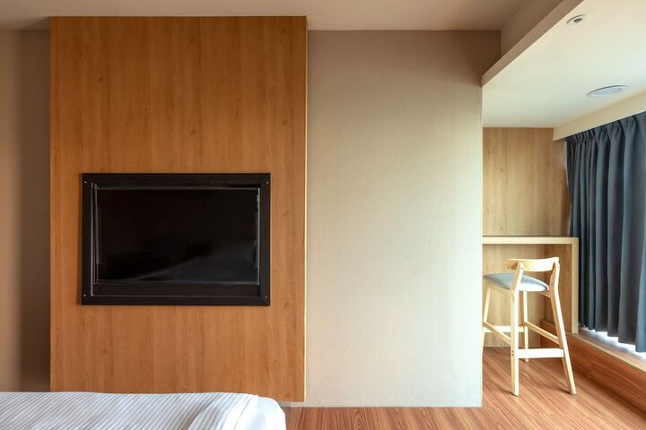 Room 19 of 81