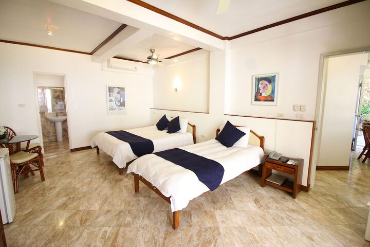 Room 9 of 65