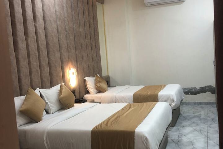 Room 8 of 26