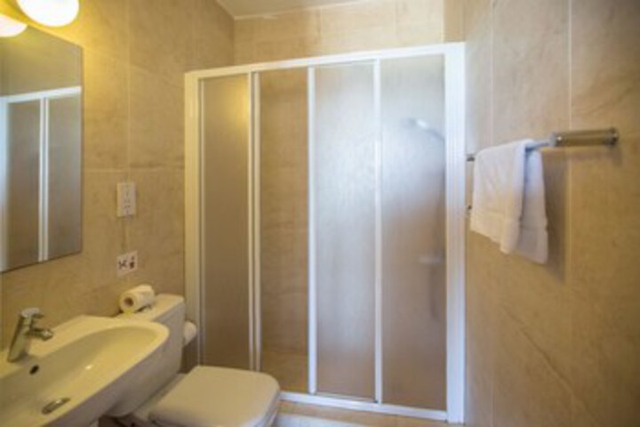 Room 3 of 13