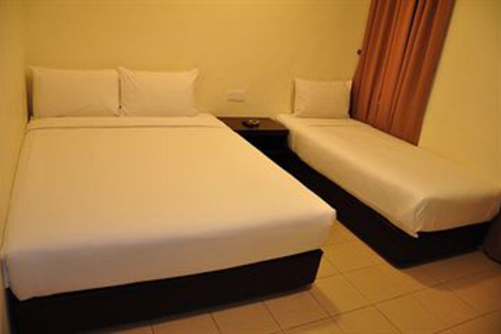 Room 14 of 14