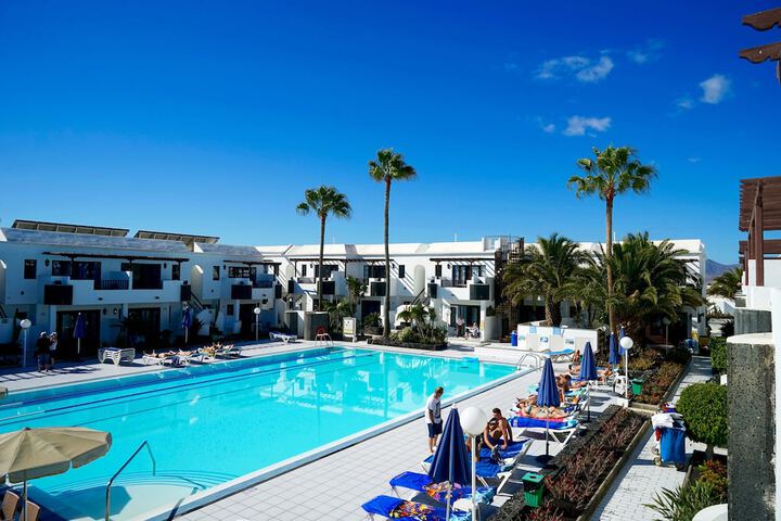 Pools & Facilities