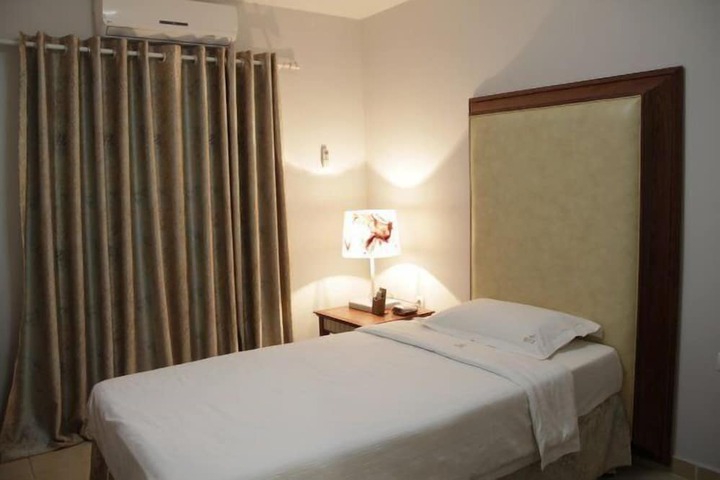 Room 6 of 21