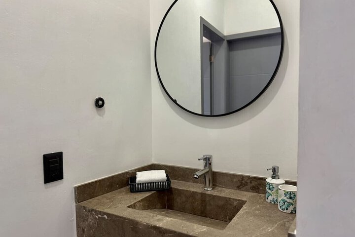 Room 86 of 99