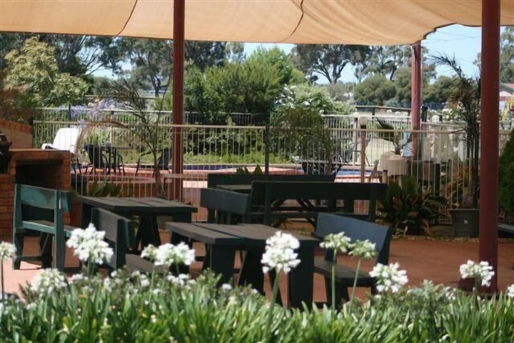 Dining Photos