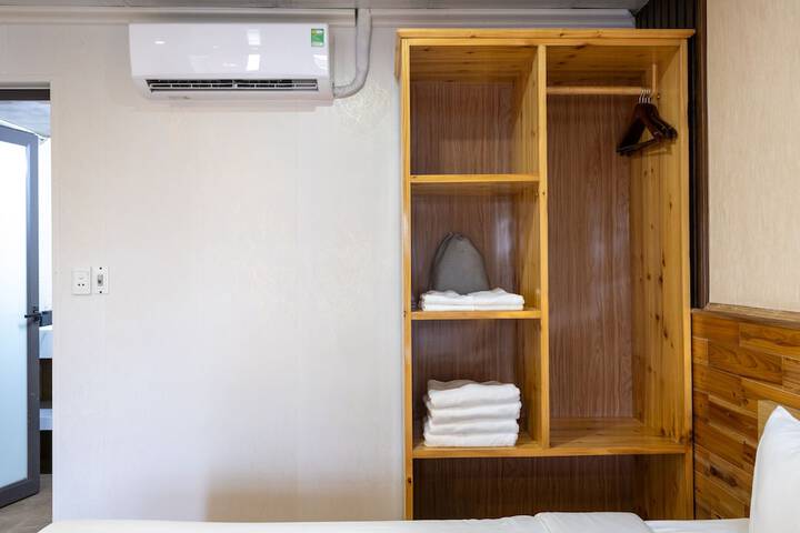 Room 14 of 57