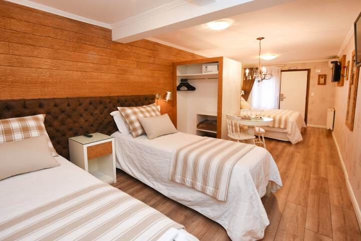 Room 42 of 105