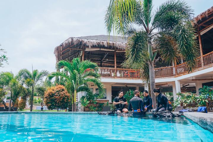 Pool 26 of 74