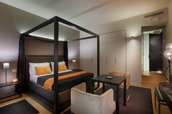 Room 12 of 56