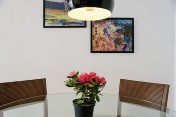Room 25 of 32
