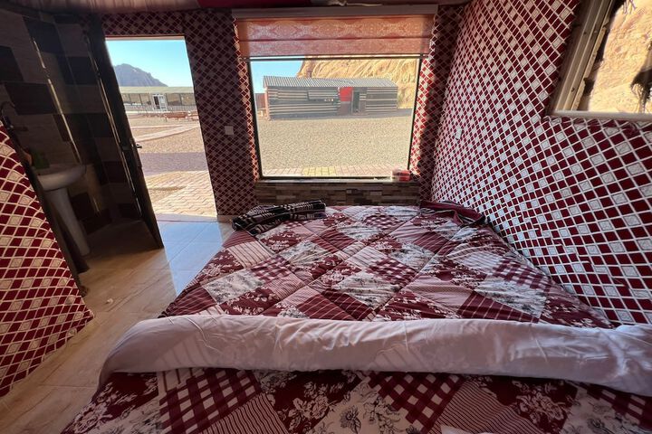 Room 18 of 39