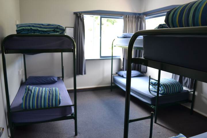 Room 26 of 79