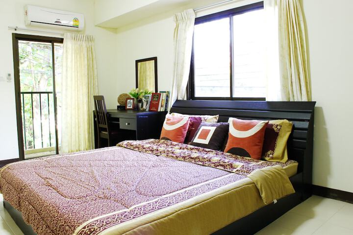 Room 5 of 20