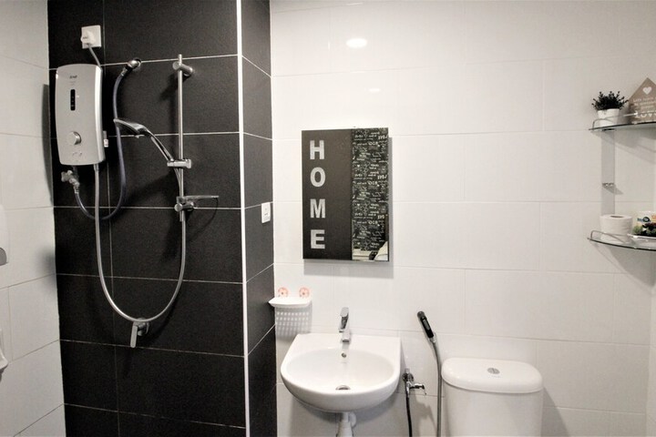 Room 19 of 36