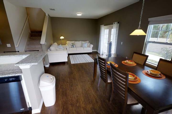 Room 2 of 18