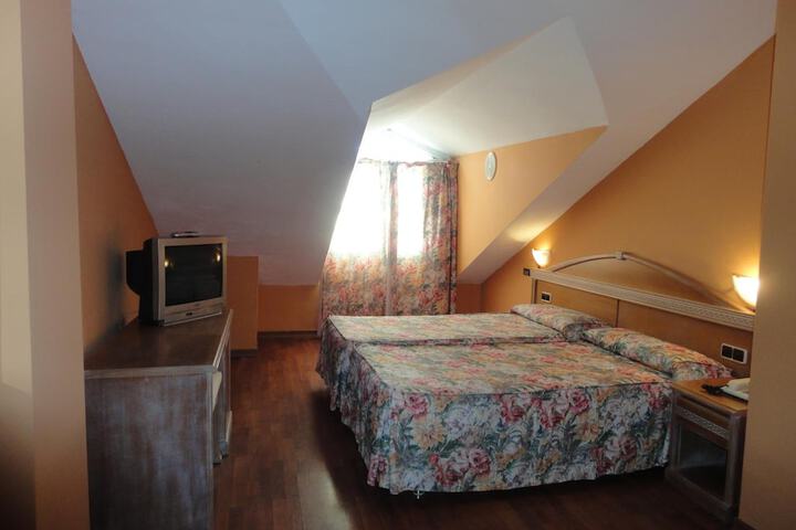 Room 43 of 63