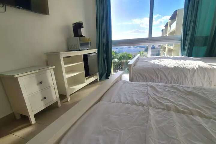 Room 3 of 6