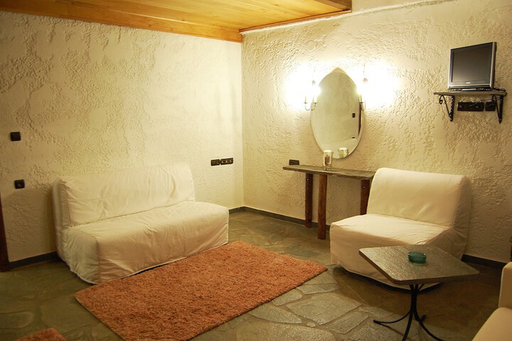 Room 10 of 20