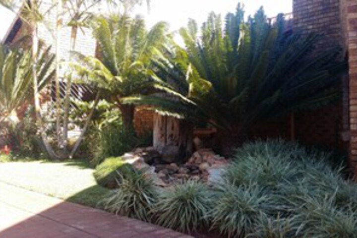 Hotel Exterior 11 of 39