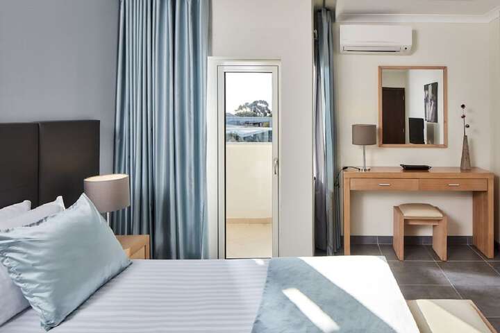 Room 20 of 40