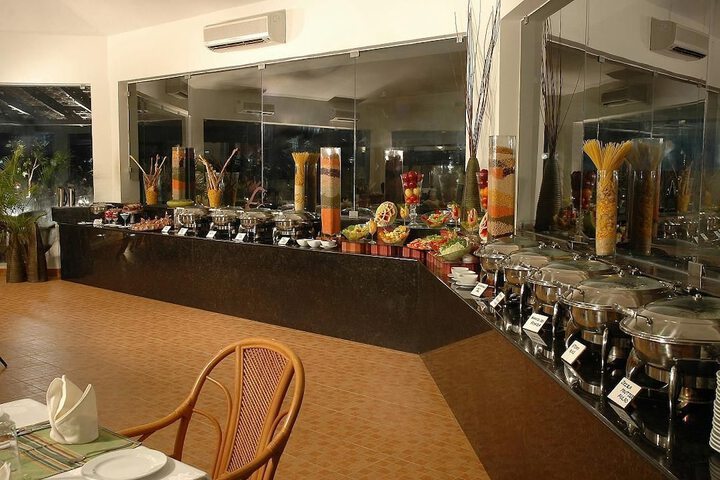 Dining 63 of 143