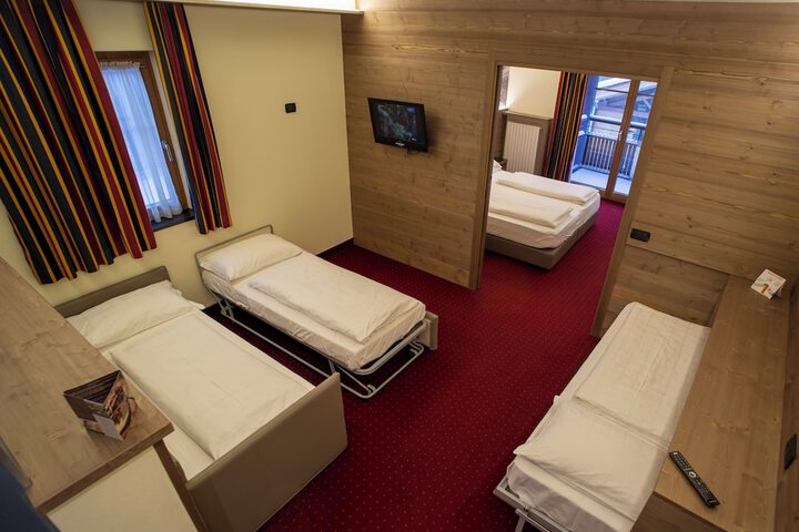 Room 39 of 79