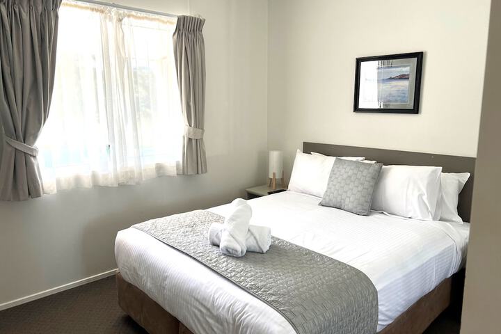 Room 18 of 118
