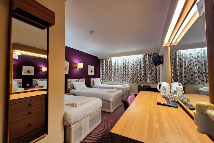Room 34 of 64