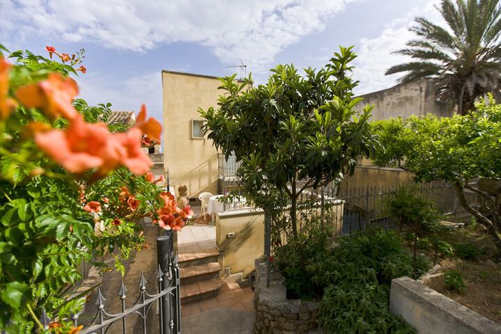 Terrace/Patio 19 of 35
