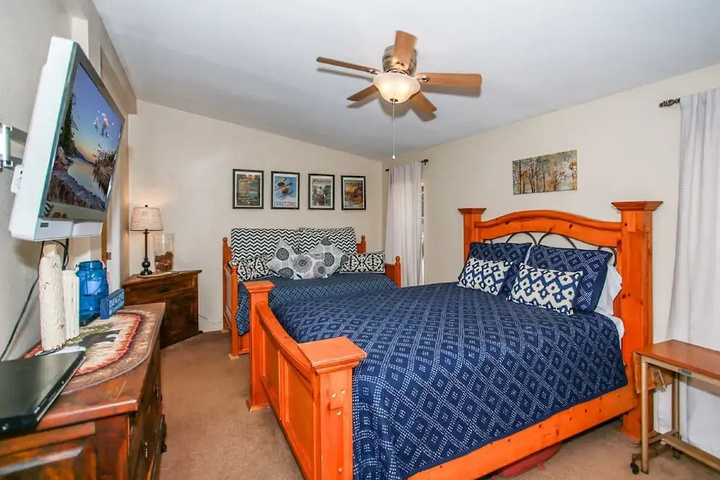 Room 3 of 21