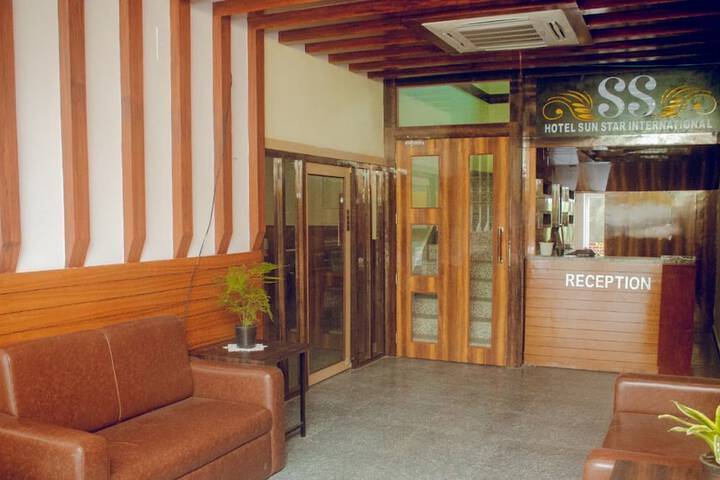 Hotel Interior 4 of 27