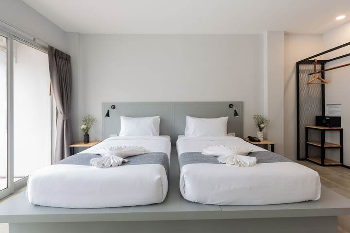 Room 21 of 90