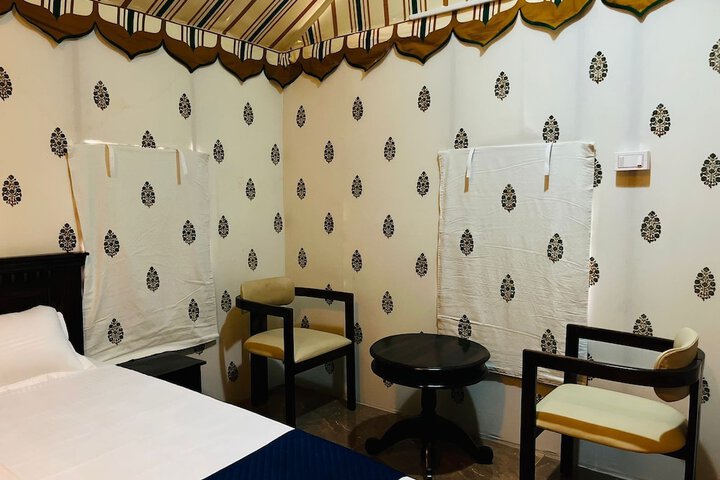 Room 6 of 72