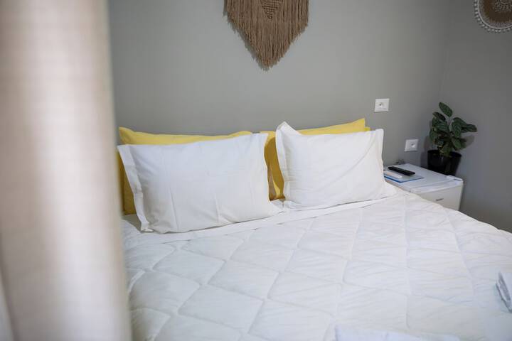 Room 34 of 90