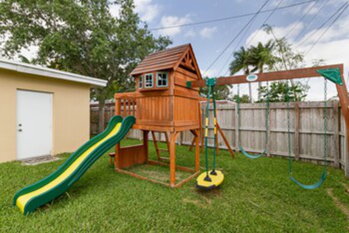 Property Grounds 50 of 61