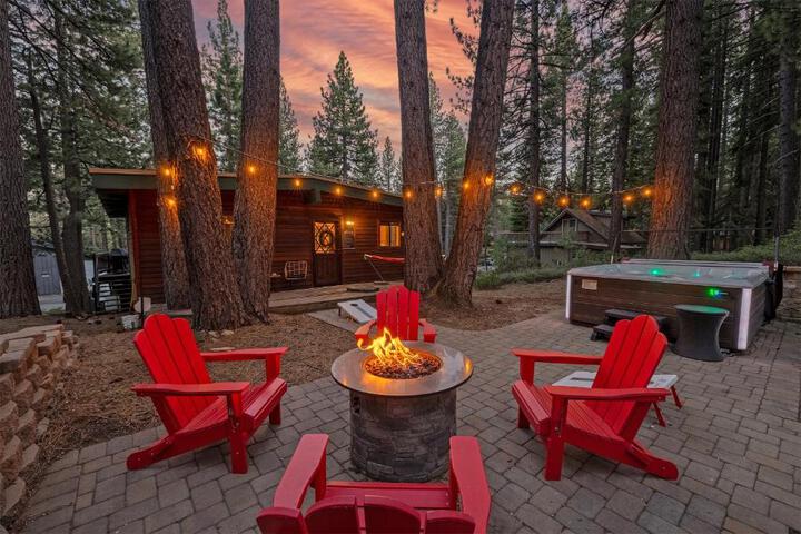 Photo of Shady Pines Pets Hot tub