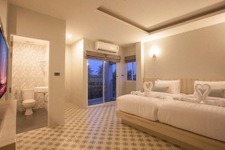 Room 14 of 30