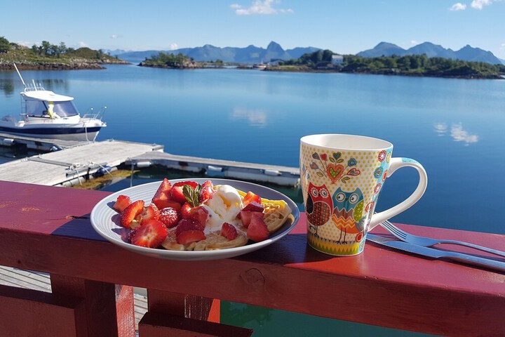 Breakfast/Coffee Service 24 of 35