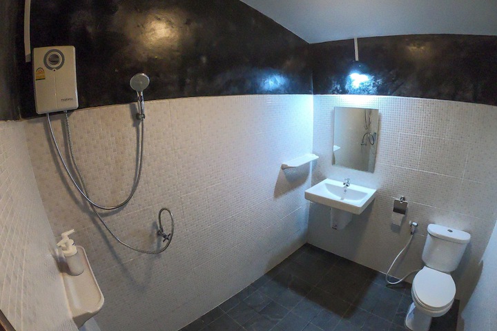 Room 29 of 40
