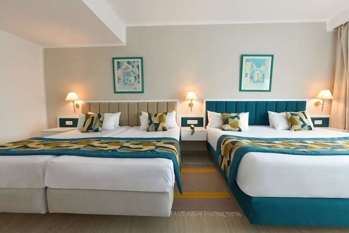 Room 5 of 42